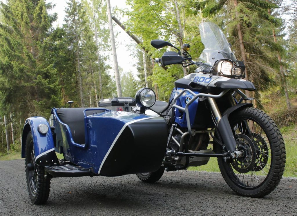 Motorcykel: BMW GS 800
Sidovagn: Ural